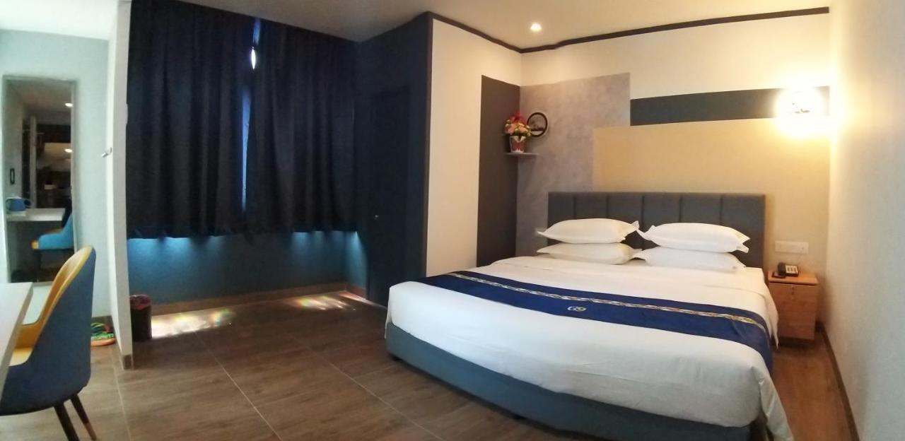 Good 9 Hotel - Cahaya Kota Puteri Pasir Gudang Esterno foto