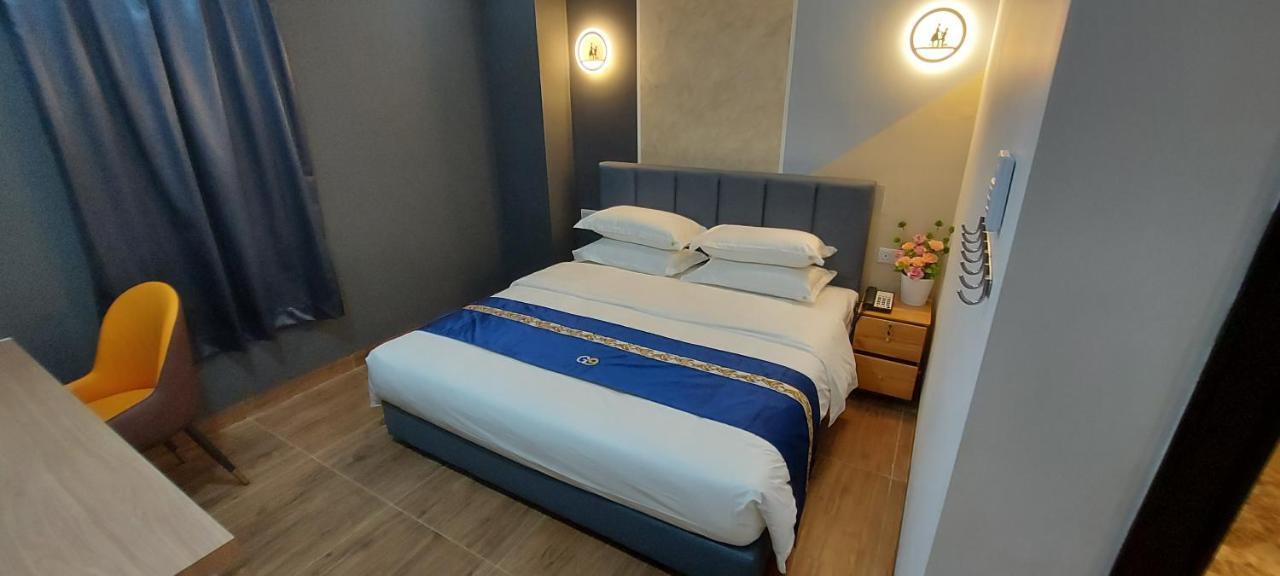 Good 9 Hotel - Cahaya Kota Puteri Pasir Gudang Esterno foto