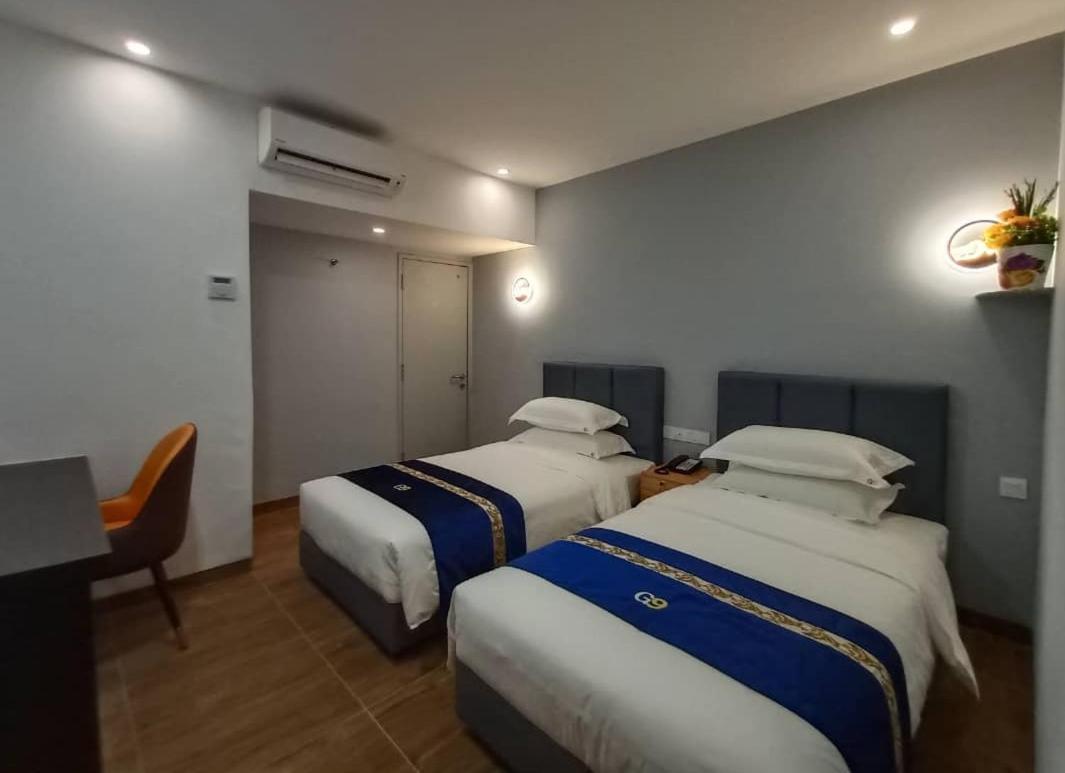 Good 9 Hotel - Cahaya Kota Puteri Pasir Gudang Esterno foto